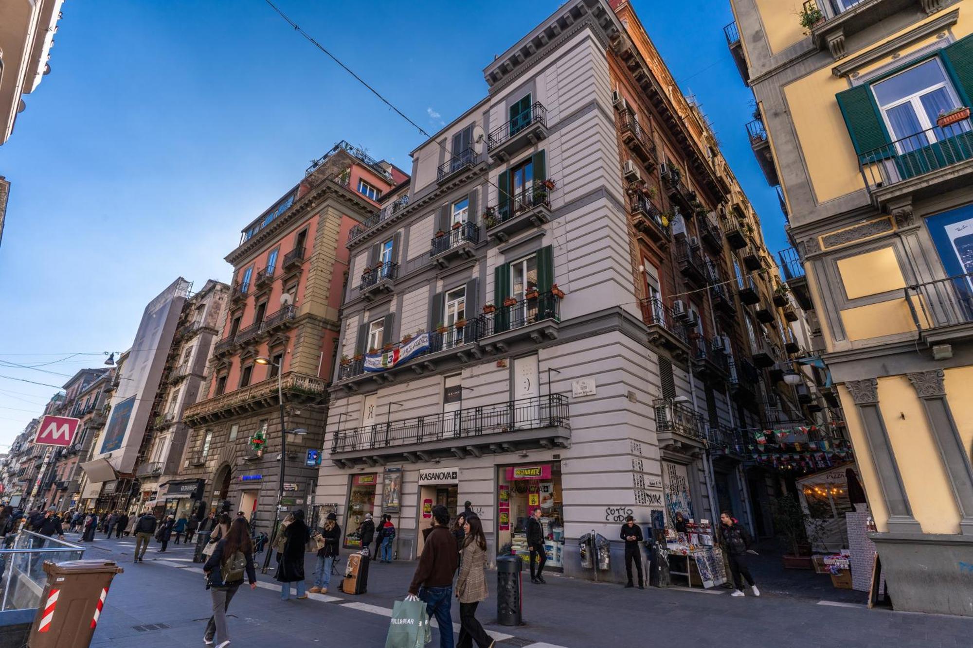 Due Porte A Toledo Napoli Eksteriør bilde